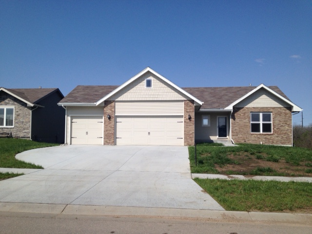 Single_Family_Home_1709Ancaster